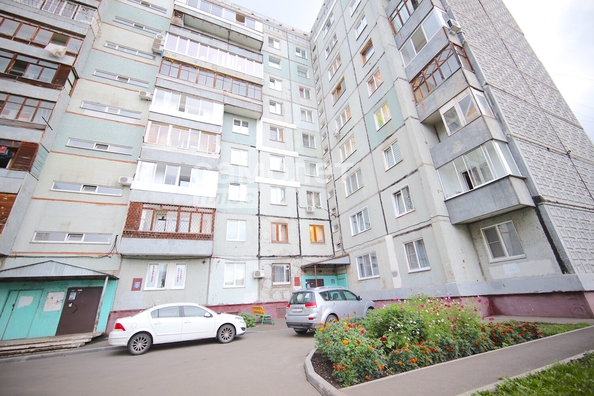 
   Продам 2-комнатную, 53.8 м², Строителей б-р, 40

. Фото 33.