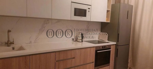 
   Продам 3-комнатную, 67 м², Серебряный бор ул, 13

. Фото 8.