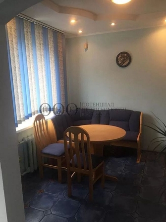 
   Продам 4-комнатную, 110 м², Молодежный (Заозерный) тер, 8

. Фото 5.