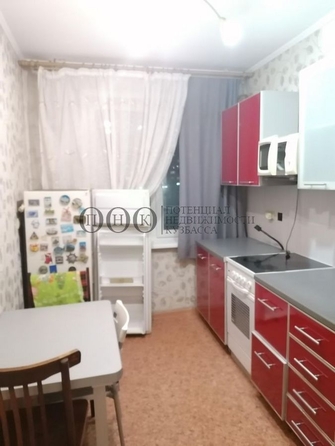 
   Продам 2-комнатную, 43 м², Химиков (Встреча) тер, 26

. Фото 4.