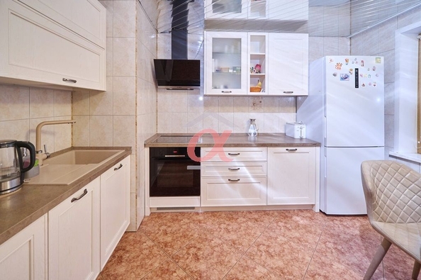 
   Продам 4-комнатную, 75.6 м², Московский - Комсомольский тер, 35

. Фото 2.