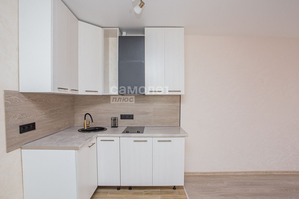 
   Продам 1-комнатную, 30 м², Ворошилова (Карат) тер, 17А

. Фото 4.