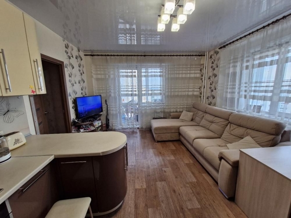 
   Продам 3-комнатную, 73 м², Шахтеров (Гравелит) тер, 74Б

. Фото 5.