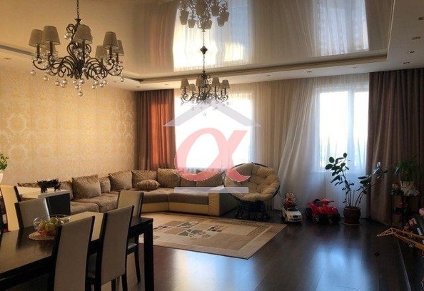 
   Продам 4-комнатную, 138.5 м², Свободы тер, 3

. Фото 4.