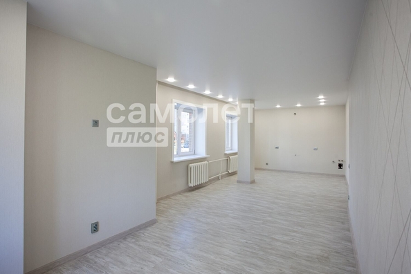 
   Продам 3-комнатную, 81.4 м², Шахтеров (Гравелит) тер, 119

. Фото 2.