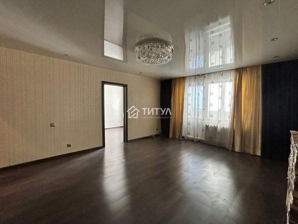 
   Продам 3-комнатную, 70 м², Авроры пер, 10

. Фото 5.