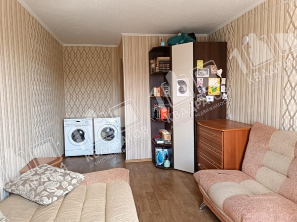 
   Продам 1-комнатную, 22.7 м², Строителей б-р, 20

. Фото 5.