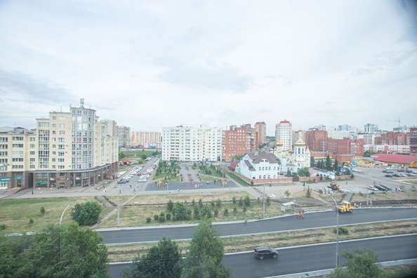 
   Продам 4-комнатную, 80.4 м², Космическая (Космический) тер, 37

. Фото 7.