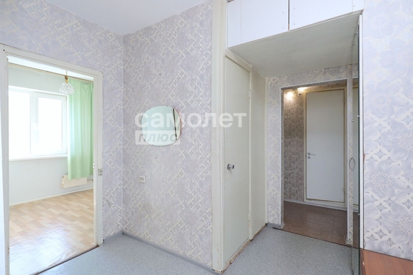 
   Продам 3-комнатную, 64 м², Строителей б-р, 52А

. Фото 7.