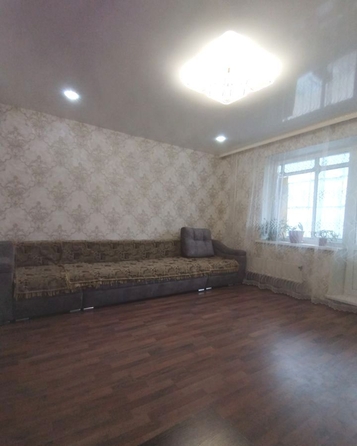 
   Продам 2-комнатную, 52 м², И.Черных ул, 6

. Фото 2.