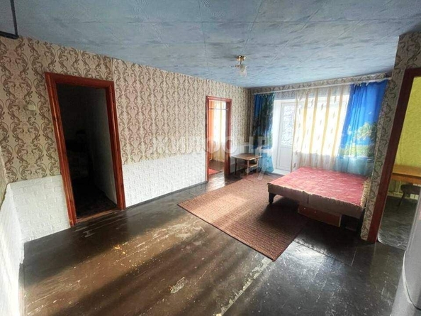 
   Продам 2-комнатную, 40.8 м², Суворова ул, 21

. Фото 9.