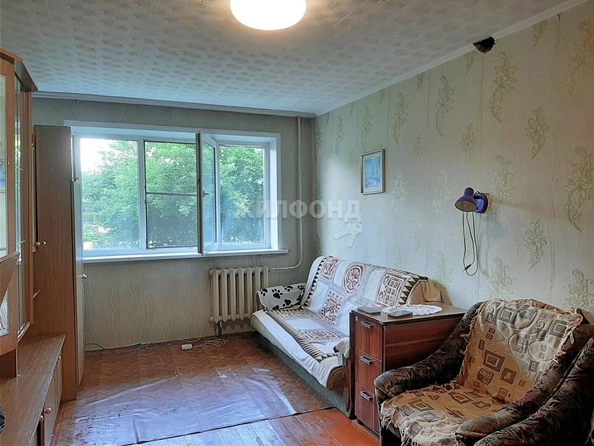 
   Продам 1-комнатную, 29.9 м², Тореза  ул, 61

. Фото 4.