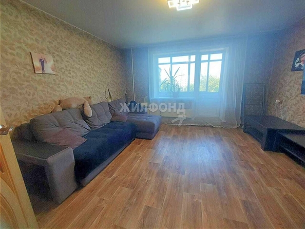 
   Продам 2-комнатную, 53 м², Калинина ул, 16

. Фото 2.