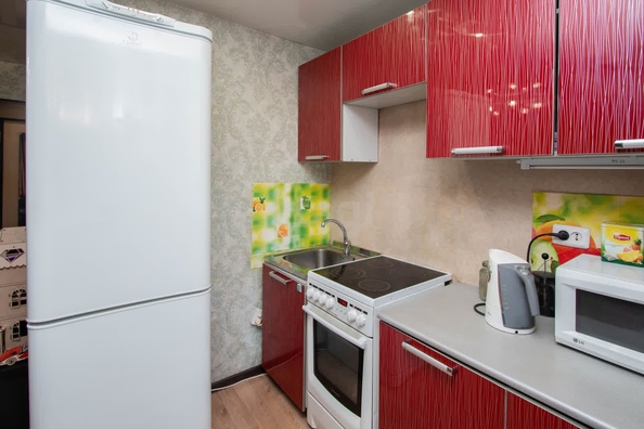 
   Продам 2-комнатную, 42.9 м², Циолковского  ул, 17

. Фото 2.