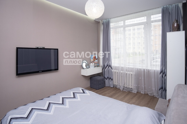 
   Продам 3-комнатную, 98 м², Осенний б-р, 10

. Фото 21.