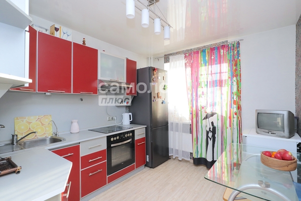 
   Продам 2-комнатную, 59.5 м², Западная ул, 10

. Фото 18.