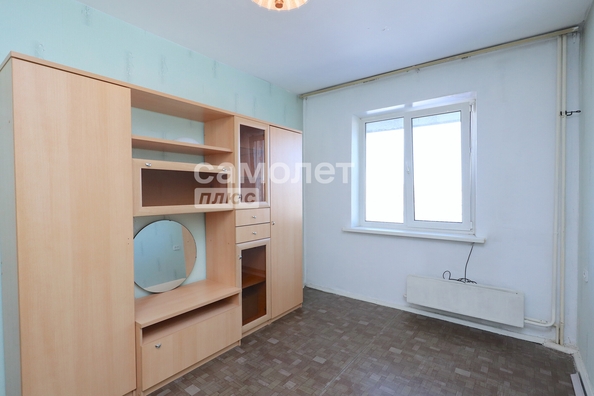 
   Продам 3-комнатную, 64 м², Строителей б-р, 52А

. Фото 10.