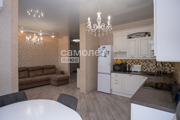 
  Продается 3-комн. квартира, 92.8 м², Осенний б-р, д. 8
. Фото 8.