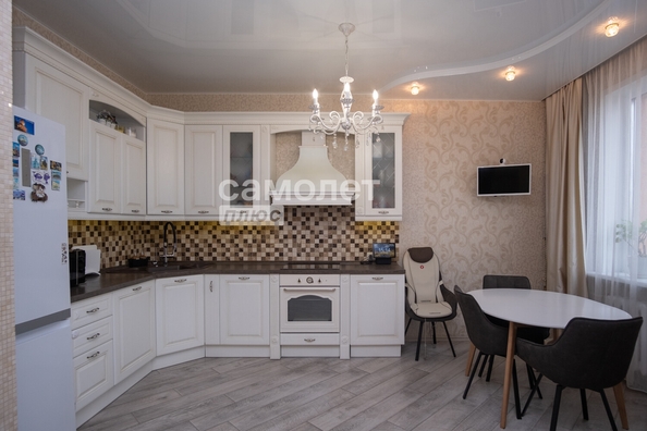 
  Продается 3-комн. квартира, 92.8 м², Осенний б-р, д. 8
. Фото 9.