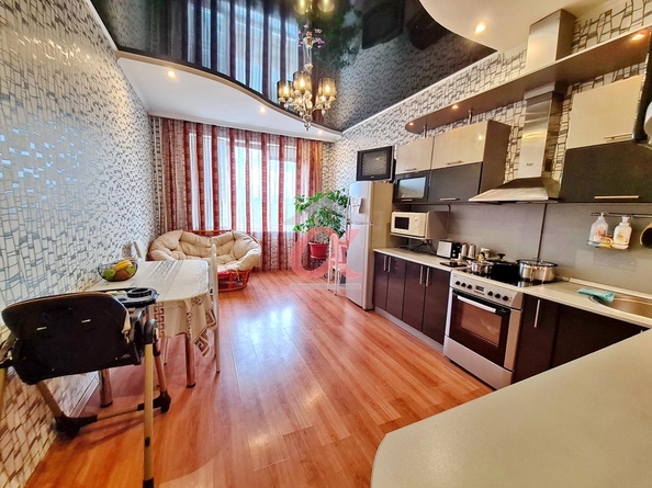 
   Продам 3-комнатную, 80 м², Марковцева ул, 10

. Фото 1.