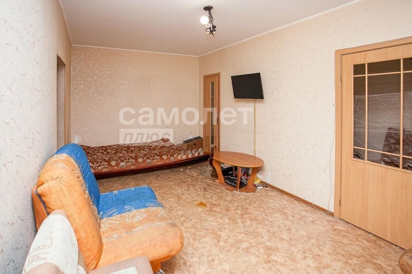 
   Продам 2-комнатную, 41.9 м², Дзержинского ул, 8

. Фото 2.