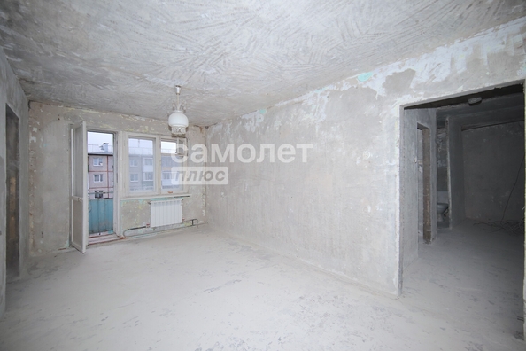 
  Продается 4-комн. квартира, 61.4 м², Строителей б-р, д. 25б
. Фото 7.