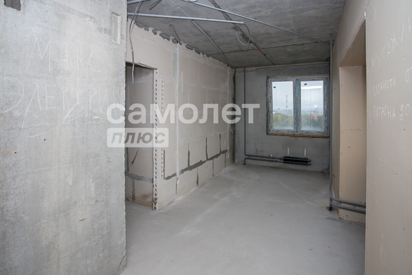 
   Продам 2-комнатную, 50.8 м², Строителей б-р, 69а

. Фото 12.