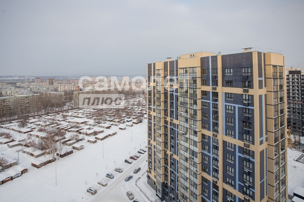 
   Продам 2-комнатную, 43.5 м², Строителей б-р, 60к2

. Фото 32.