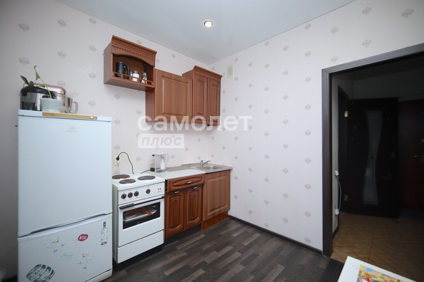 
   Продам 1-комнатную, 32.4 м², Строителей б-р, 57/2

. Фото 7.