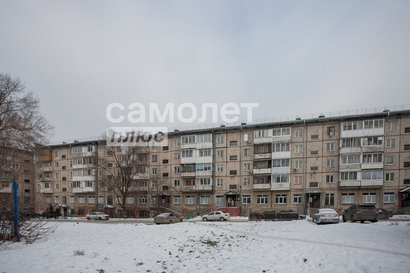 
   Продам 3-комнатную, 61.5 м², Строителей б-р, 7

. Фото 27.