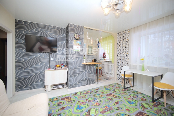 
   Продам 3-комнатную, 56.6 м², Сибиряков-Гвардейцев ул, 16

. Фото 27.