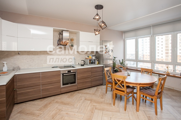 
  Продается 2-комн. квартира, 76.1 м², Притомский пр-кт, д. 35к2
. Фото 3.