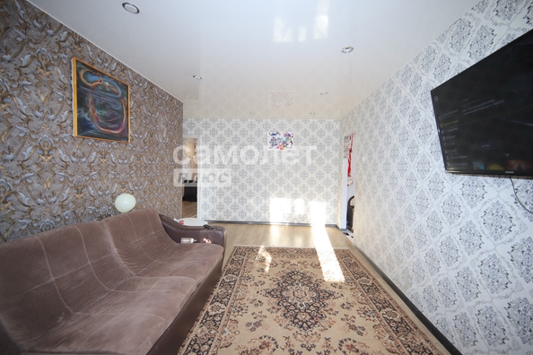 
  Продается 3-комн. квартира, 57.5 м², Ленина пр-кт, д. 117
. Фото 4.