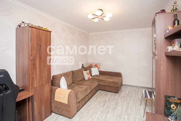 
   Продам 3-комнатную, 61 м², Октябрьский пр-кт, 20Б

. Фото 2.