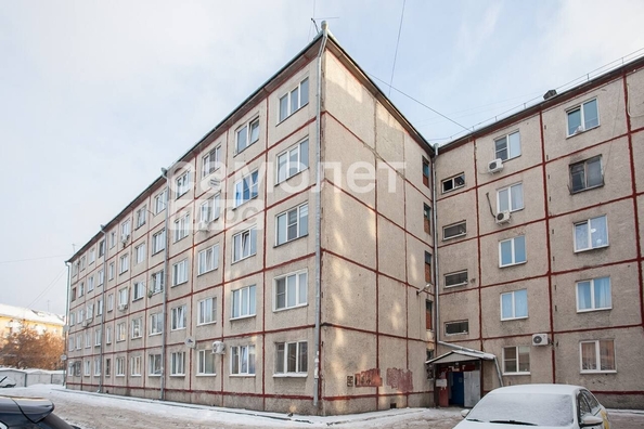 
   Продам 1-комнатную, 33.4 м², Дзержинского ул, 9А

. Фото 1.