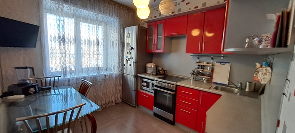 
   Продам 3-комнатную, 73 м², Зыряновская  ул, 90

. Фото 16.