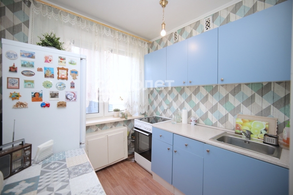 
   Продам 1-комнатную, 31 м², Строителей б-р, 26В

. Фото 2.