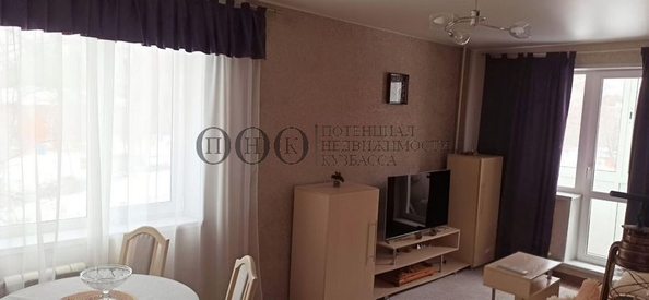 
   Продам 2-комнатную, 43 м², Сибиряков-Гвардейцев ул, 302

. Фото 3.