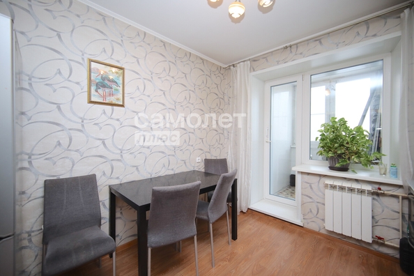 
   Продам 3-комнатную, 89.9 м², Глинки ул, 5

. Фото 7.