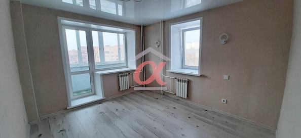 
   Продам 4-комнатную, 73.6 м², Линия 1-я ул, 2

. Фото 7.