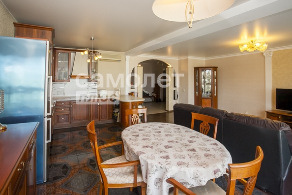 
  Продается 3-комн. квартира, 120.8 м², Строителей б-р, д. 28/1
. Фото 7.