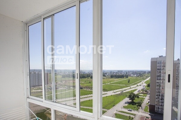 
  Продается 2-комн. квартира, 57 м², Строителей б-р, д. 57/1
. Фото 16.