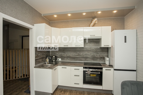
  Продается 3-комн. квартира, 57.8 м², Кедровый б-р, д. 4
. Фото 10.