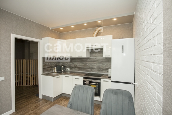 
  Продается 3-комн. квартира, 57.8 м², Кедровый б-р, д. 4
. Фото 11.