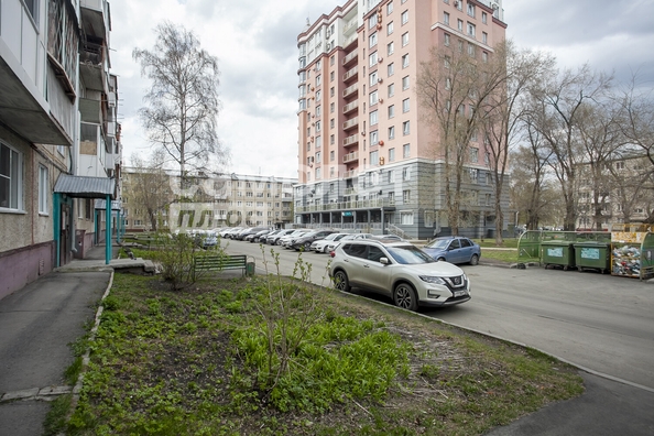 
   Продам 1-комнатную, 30 м², Строителей б-р, 28а

. Фото 19.