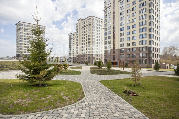 
   Продам 4-комнатную, 75.7 м², Дружбы ул, 28/2

. Фото 26.