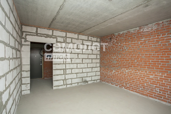 
   Продам 1-комнатную, 27.1 м², Строителей б-р, 73а

. Фото 4.