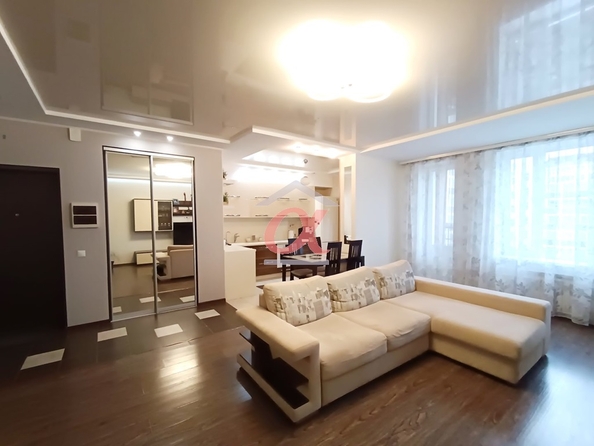 
   Продам 3-комнатную, 81 м², Гагарина ул, 52

. Фото 7.