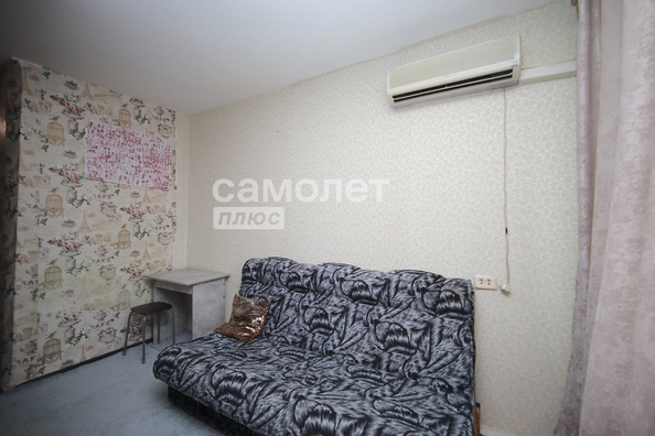
   Продам 1-комнатную, 16.5 м², Строителей б-р, 46

. Фото 5.