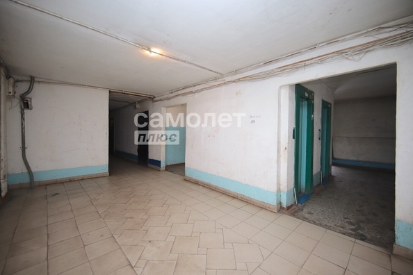 
   Продам 1-комнатную, 16.5 м², Строителей б-р, 46

. Фото 10.